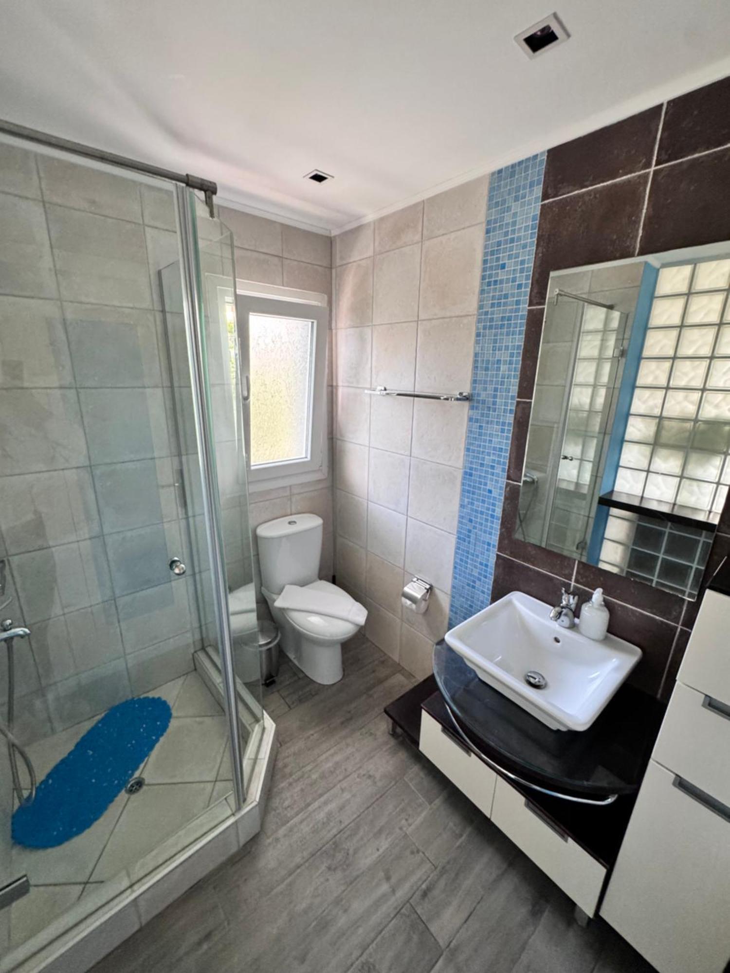 Dedis Apartment Neos Marmaras