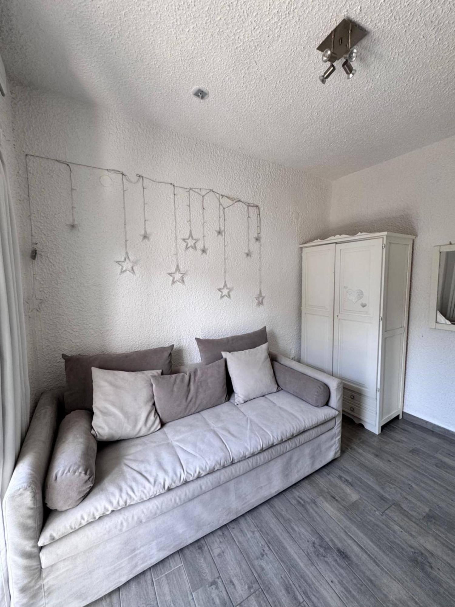 Apartment Dedis Neos Marmaras